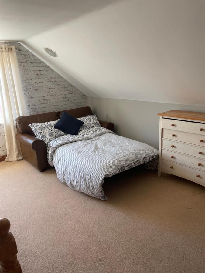 Fabulous 2 Bed Apartment Penrith Bagian luar foto